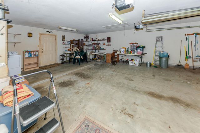 182 Norma Jean BLVD, Smithville, TX 78957