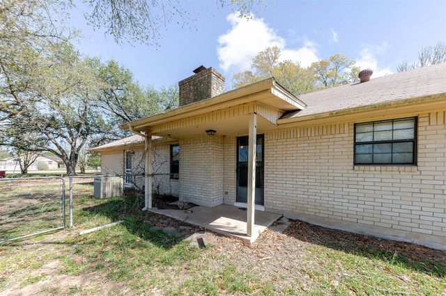 182 Norma Jean BLVD, Smithville, TX 78957