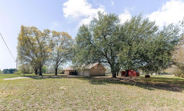 182 Norma Jean BLVD, Smithville, TX 78957