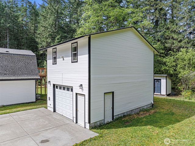 9001 NW Dishman Road, Bremerton, WA 98312