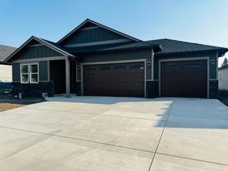 2776 Roberts Road, Medford, OR 97504