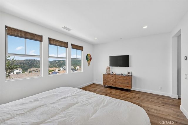 19 Granja Court, Rancho Mission Viejo, CA 92694