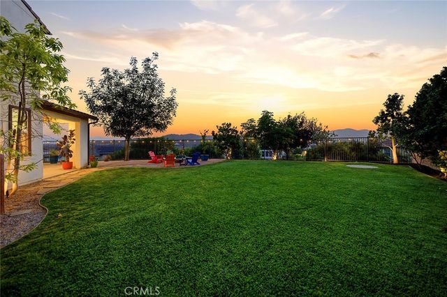 19 Granja Court, Rancho Mission Viejo, CA 92694