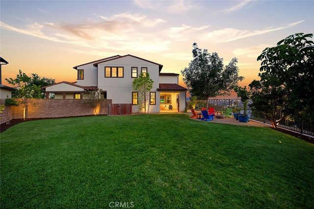 19 Granja Court, Rancho Mission Viejo, CA 92694