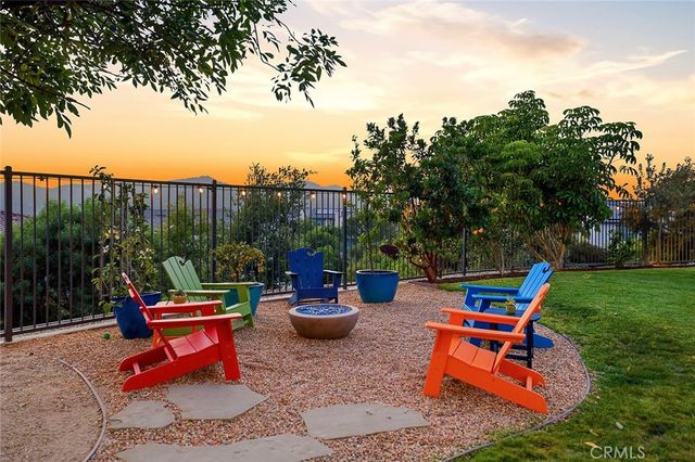 19 Granja Court, Rancho Mission Viejo, CA 92694