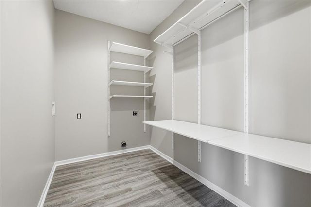 645 N Pine Circle, Gardner, KS 66030