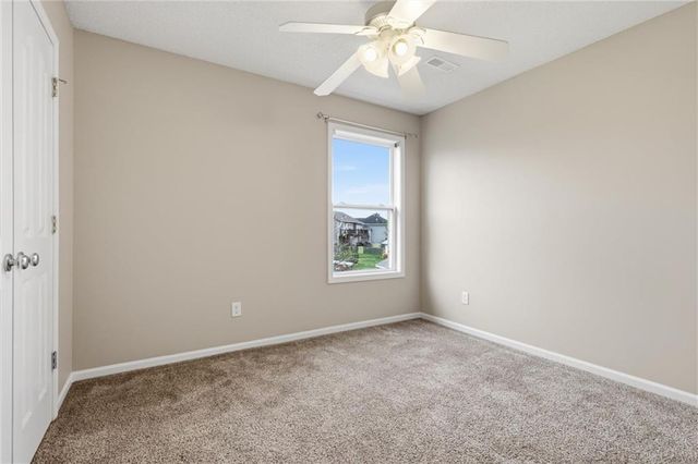 645 N Pine Circle, Gardner, KS 66030