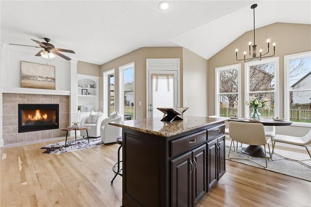 645 N Pine Circle, Gardner, KS 66030