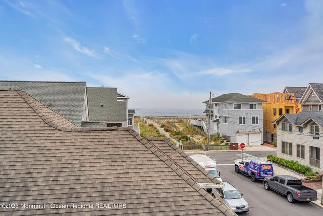 32 3rd Avenue, Normandy Beach, NJ 08739