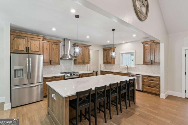 7097 Harrietts Bluff Road, Woodbine, GA 31569