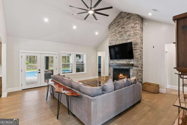 7097 Harrietts Bluff Road, Woodbine, GA 31569