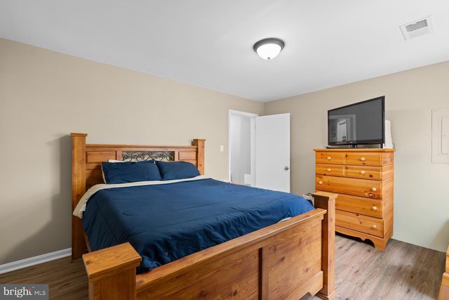 1683 HART CT, Crofton, MD 21114