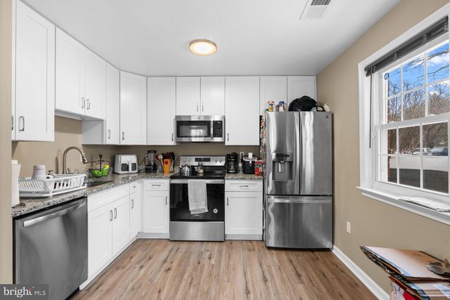 1683 HART CT, Crofton, MD 21114