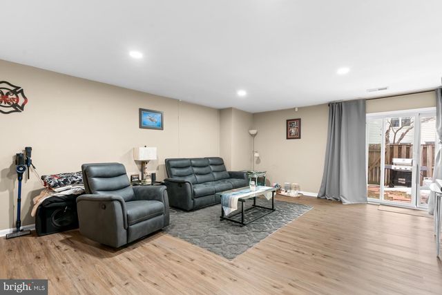 1683 HART CT, Crofton, MD 21114