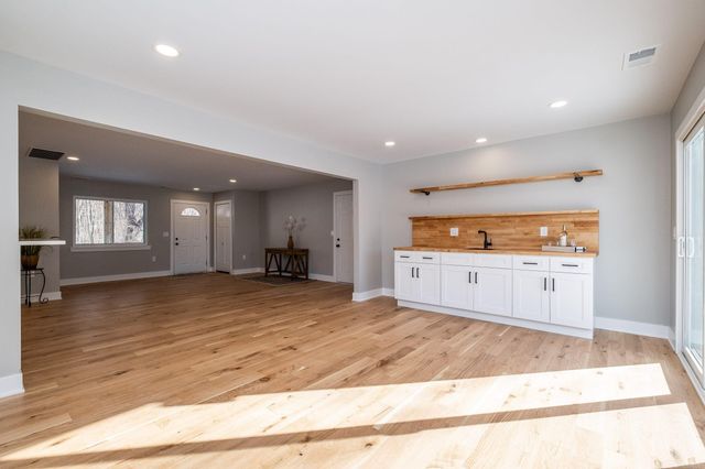 27590 Hiller Street, Harrison Twp, MI 48045