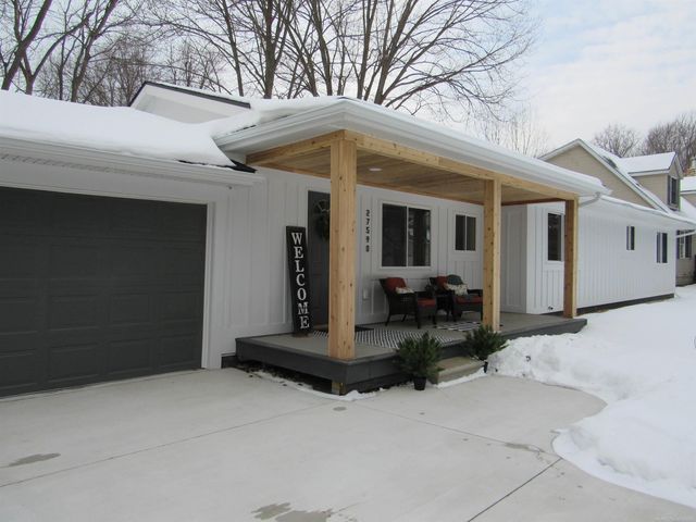 27590 Hiller Street, Harrison Twp, MI 48045