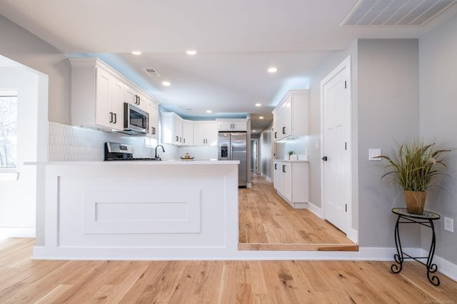 27590 Hiller Street, Harrison Twp, MI 48045