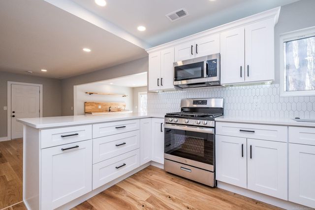 27590 Hiller Street, Harrison Twp, MI 48045