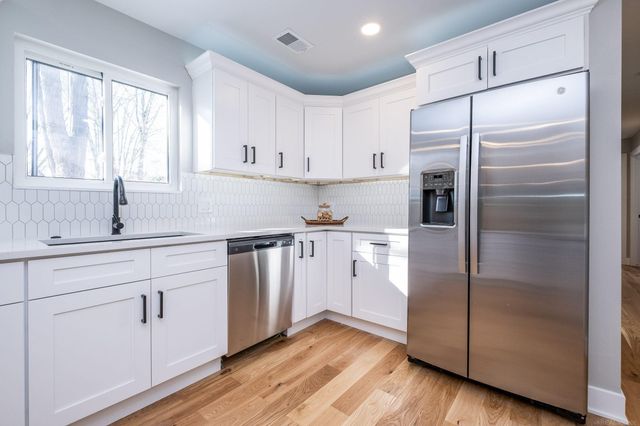 27590 Hiller Street, Harrison Twp, MI 48045