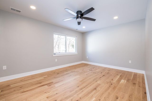 27590 Hiller Street, Harrison Twp, MI 48045