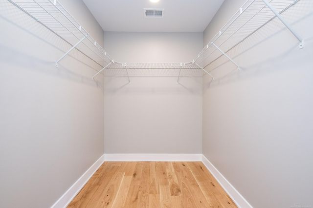 27590 Hiller Street, Harrison Twp, MI 48045