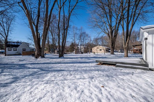 27590 Hiller Street, Harrison Twp, MI 48045