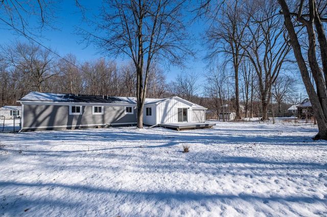 27590 Hiller Street, Harrison Twp, MI 48045