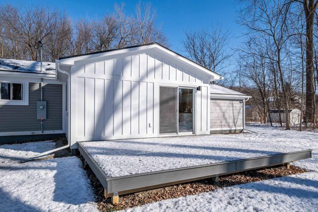 27590 Hiller Street, Harrison Twp, MI 48045