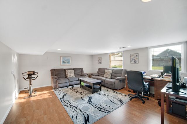 7946 Monroe Avenue, Munster, IN 46321