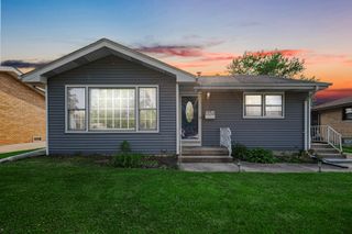 7946 Monroe Avenue, Munster, IN 46321