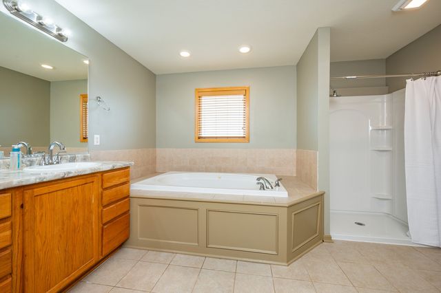 200 SE Dorr Court, Pleasant Hill, IA 50327