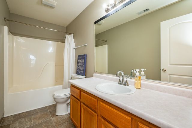 200 SE Dorr Court, Pleasant Hill, IA 50327