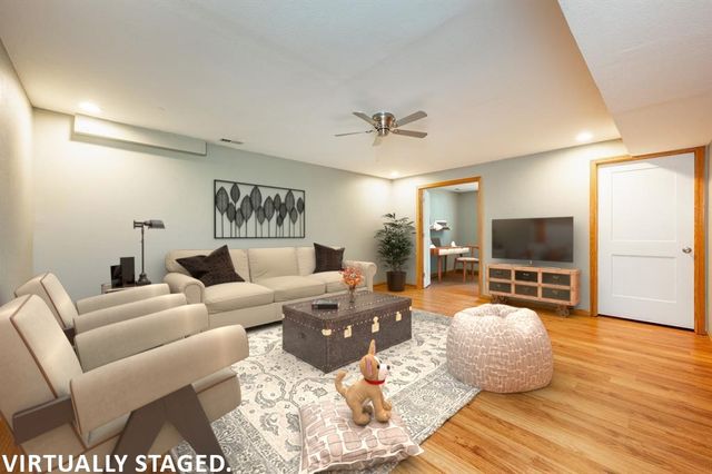 200 SE Dorr Court, Pleasant Hill, IA 50327