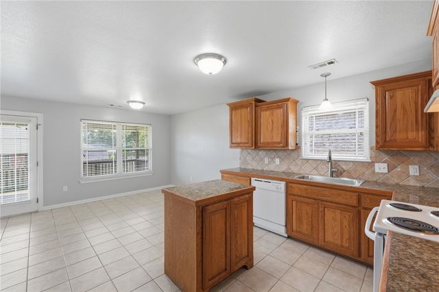 5337 Monica Marie Avenue, Springdale, AR 72762