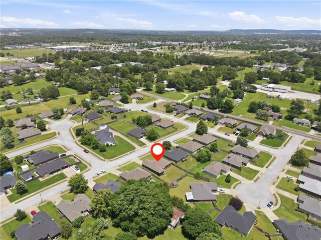 5337 Monica Marie Avenue, Springdale, AR 72762