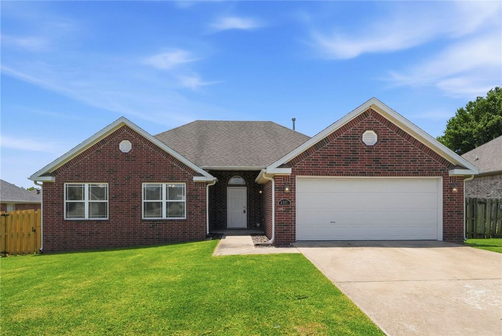 5337 Monica Marie Avenue, Springdale, AR 72762