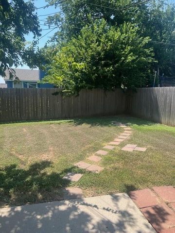 1101 Christopher Ave B, Round Rock, TX 78681