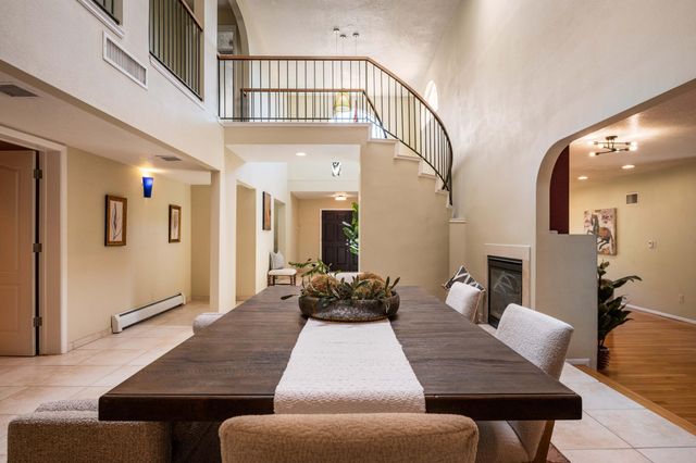 13401 Desert Hills Place NE, Albuquerque, NM 87111