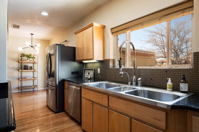 13401 Desert Hills Place NE, Albuquerque, NM 87111