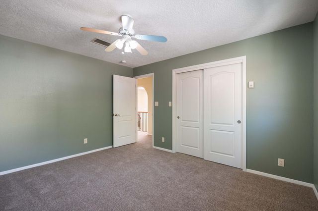 13401 Desert Hills Place NE, Albuquerque, NM 87111