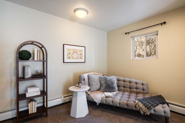 13401 Desert Hills Place NE, Albuquerque, NM 87111