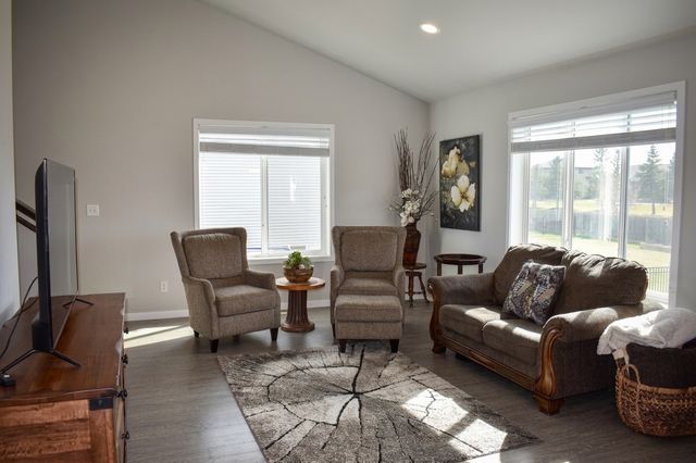 2115 41st Street S, Moorhead, MN 56560