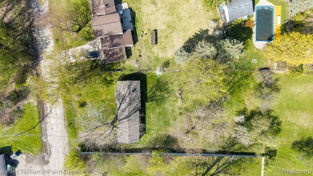 2244 Hammerslea Road, Lake Orion, MI 48359