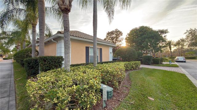 11974 CHARLTON LANE, Orlando, FL 32827