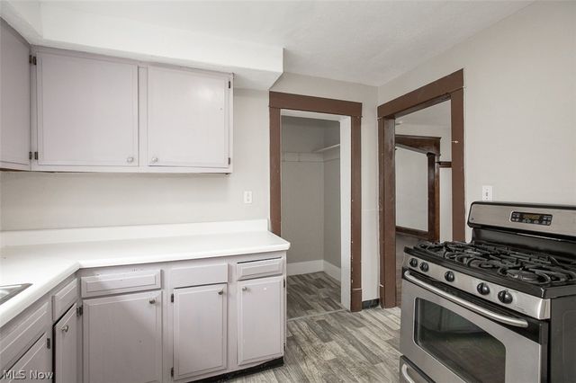 17421 Broadway Avenue, Maple Heights, OH 44137