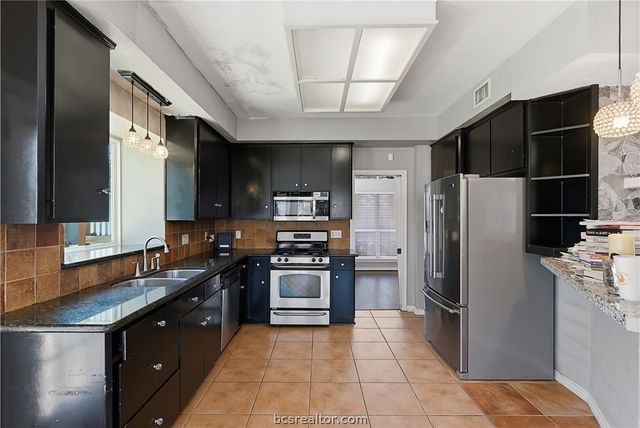 602 Encinas Place, College Station, TX 77845