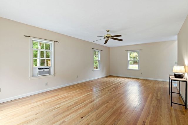185 Bournehurst Drive, Plymouth, MA 02360
