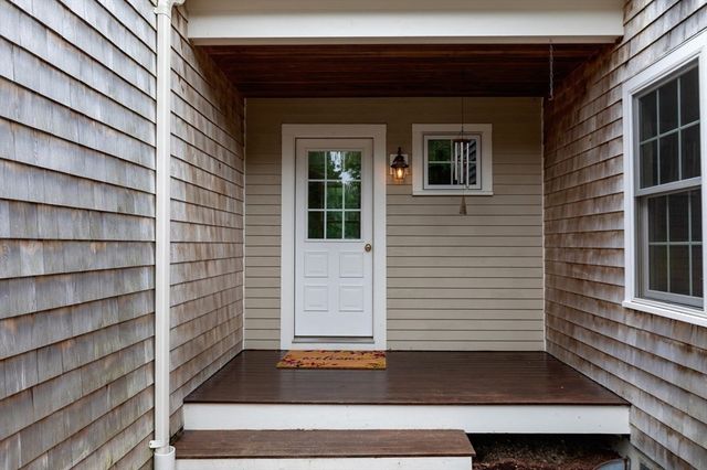 185 Bournehurst Drive, Plymouth, MA 02360