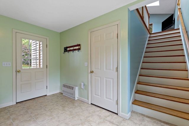 185 Bournehurst Drive, Plymouth, MA 02360