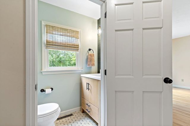 185 Bournehurst Drive, Plymouth, MA 02360